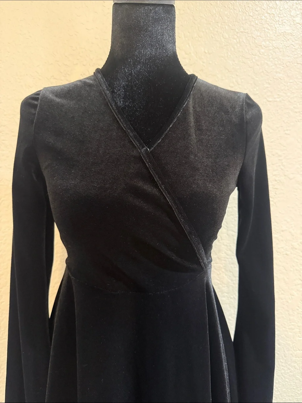SHEIN 12/13Y Black Velvet Long Sleeve midi Dress